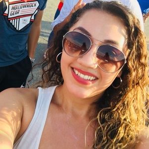 Meet your Posher, Araceli